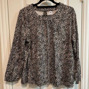 Old Navy blouse with tiny cheetah print, XL
